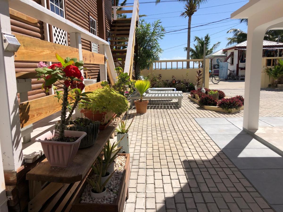 Blue Wave Guest House Caye Caulker Exterior foto
