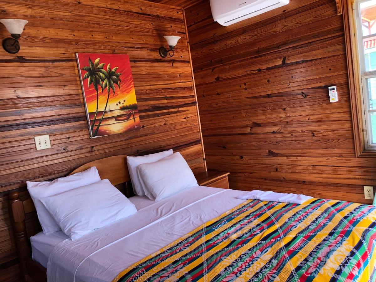 Blue Wave Guest House Caye Caulker Exterior foto