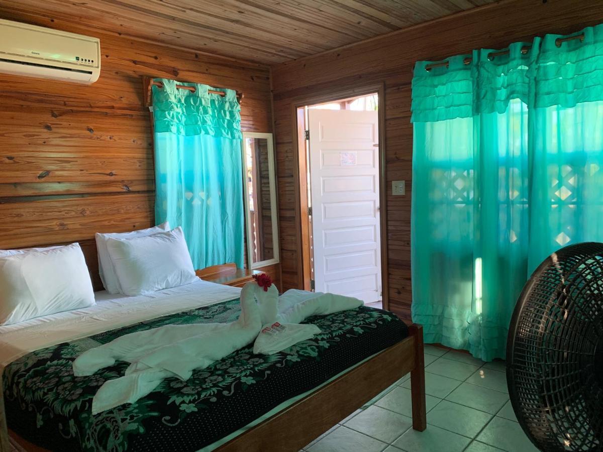 Blue Wave Guest House Caye Caulker Exterior foto
